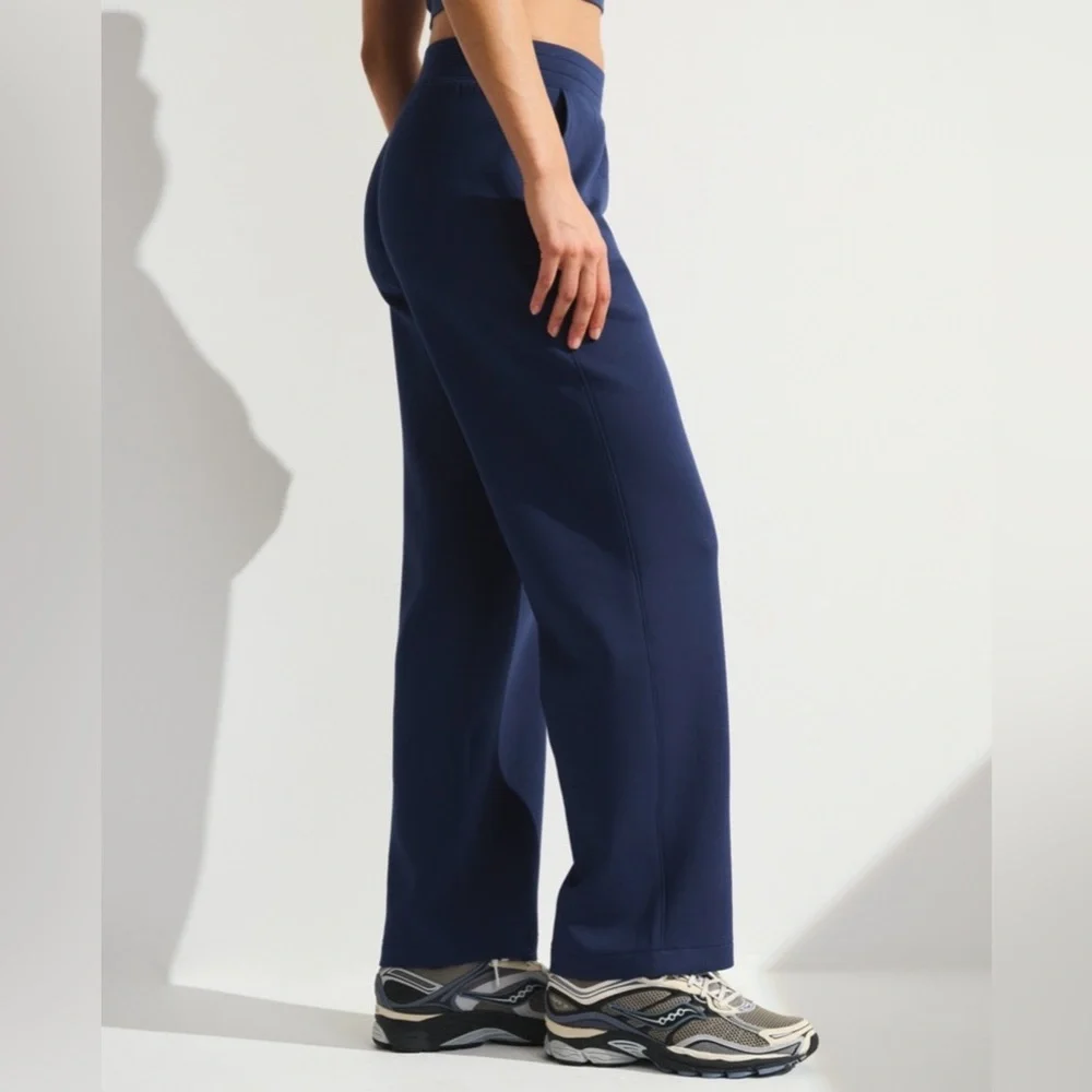 NWT Abercrombie & Fitch YPB neoKNIT On The Go Straight Leg Pant - Picture 3 of 7